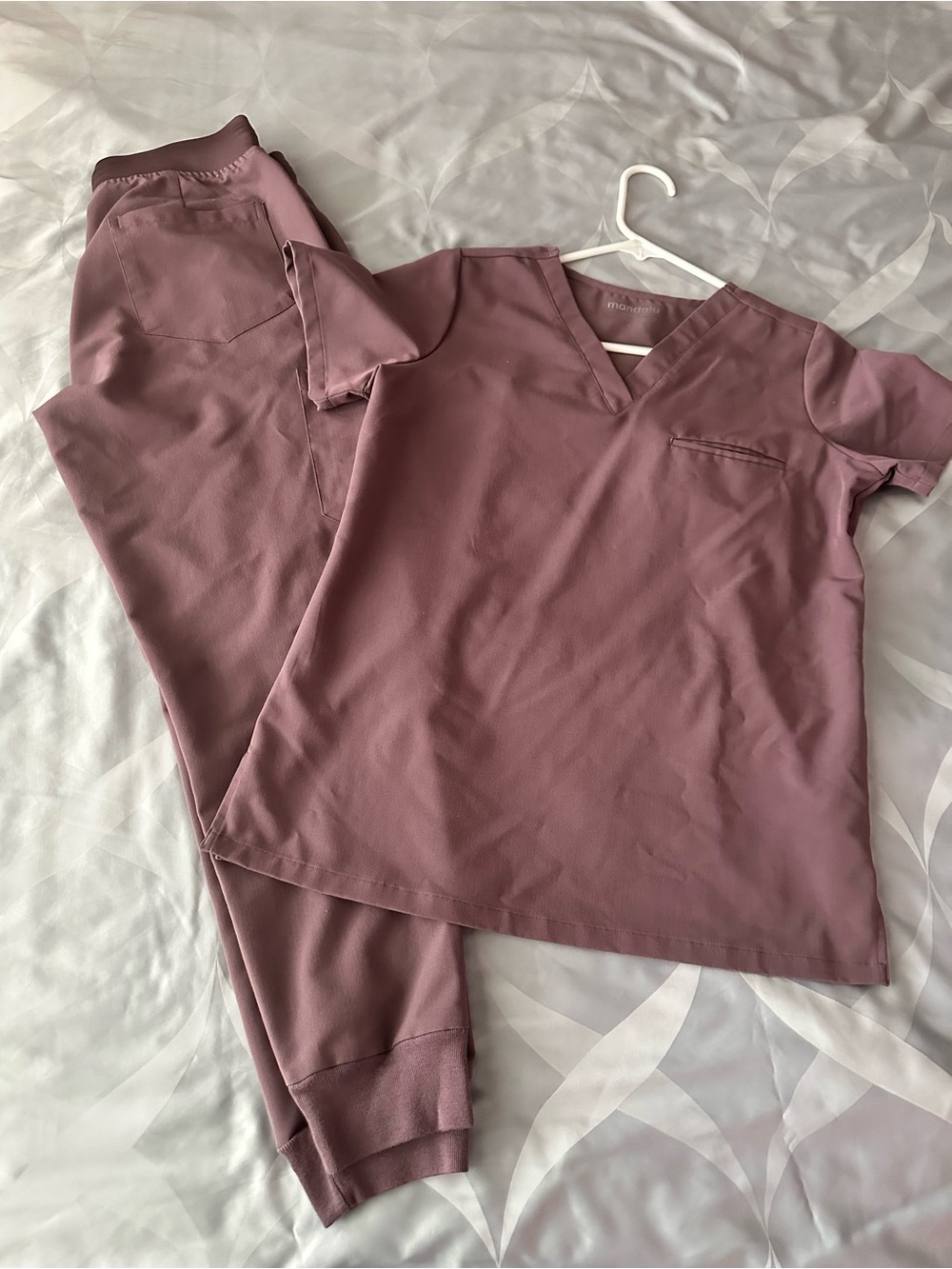 Mandala Women's Scrub Set - Top & Jogger Pants in Moondust